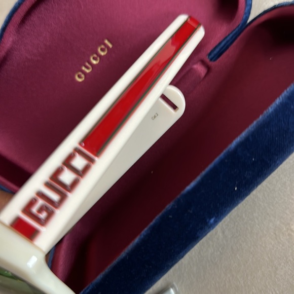 NWOT GUCCI SPORTY EYEWEAR UNISEX HIGH END SUN SHADES - Picture 4 of 8